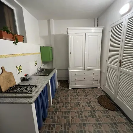 Fantasy House 2.0 *